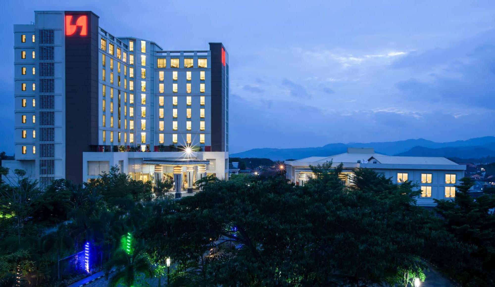 Swiss-Belhotel Lampung Bandar Lampung Kültér fotó